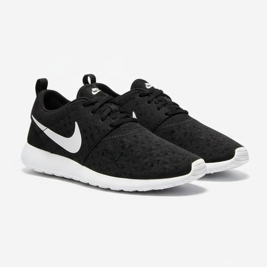 Nike Black & White Active Lace Up Lightweight Running Sneakers