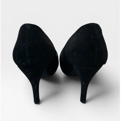 City Classified Black Faux Suede Comfort Pumps Heels