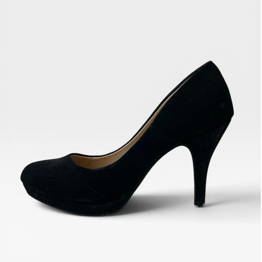 City Classified Black Faux Suede Comfort Pumps Heels