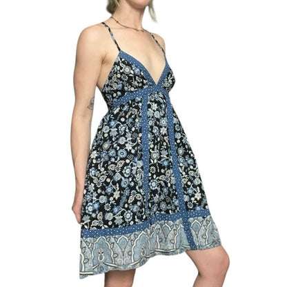 Mossimo Supply Co Blue & Black Floral Boho V-Neck Open Cross Back Dress