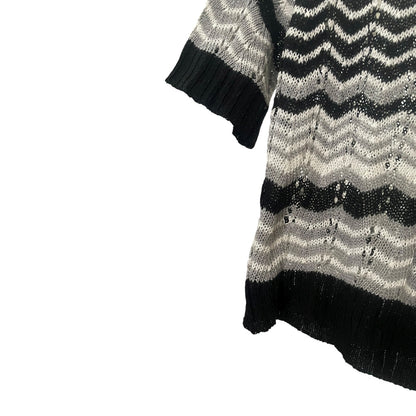 Vintage ...At Last Black & Grey Zig-Zag Striped Cropped Sleeve Knit Blouse
