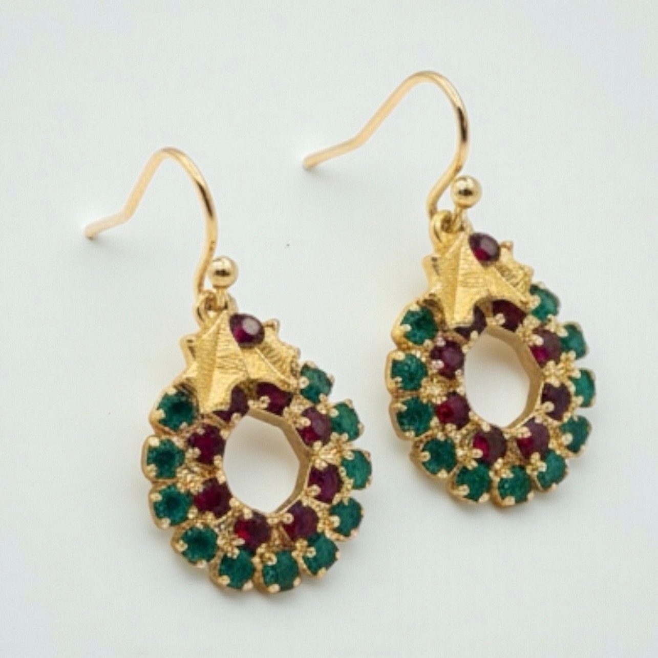 Festive Vintage Green & Red Rhinestone Holiday Wreath Gold Christmas Earrings