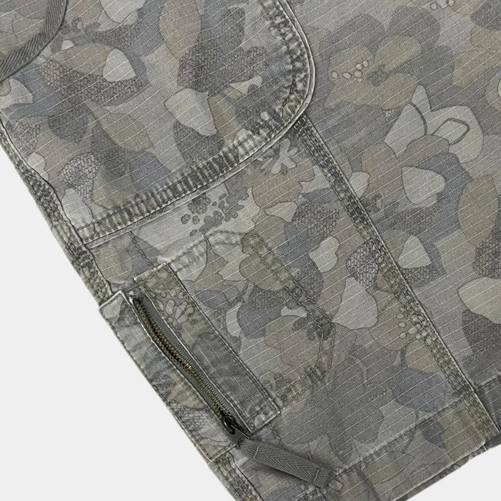 Eddie Bauer Grey Floral Camouflage Print Cargo Mini Shorts