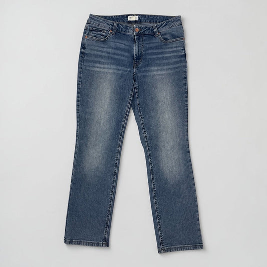 M Jeans by Maurices Mid Rise Straight Leg jeans