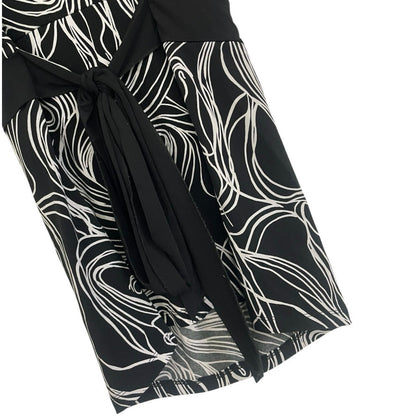 Julie's Closet Vintage Black & White Funky Short Sleeve Tie Back Blouse