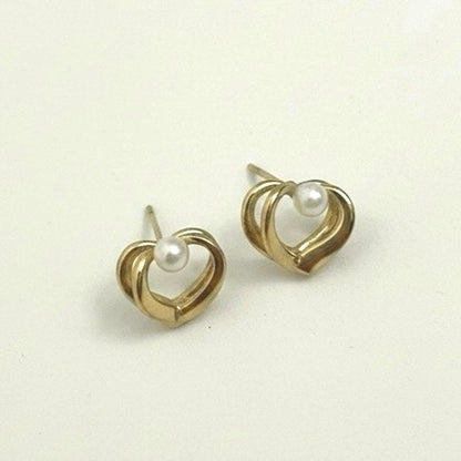 Vintage Gold Pearl Heart Stud Earrings