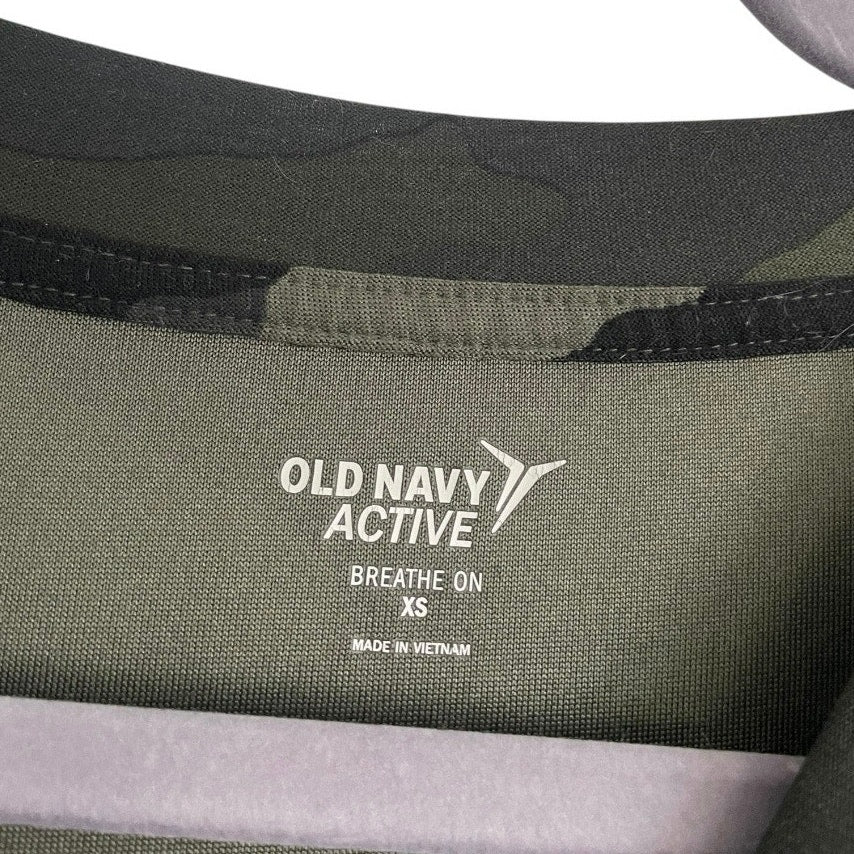 Old Navy Active Breathe On Green Camouflage Long Sleeve Faux Wrap Top