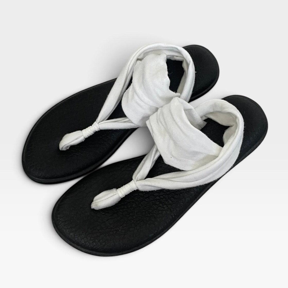 Sanuk Black & White Yoga Sling 2 Comfort Sandals