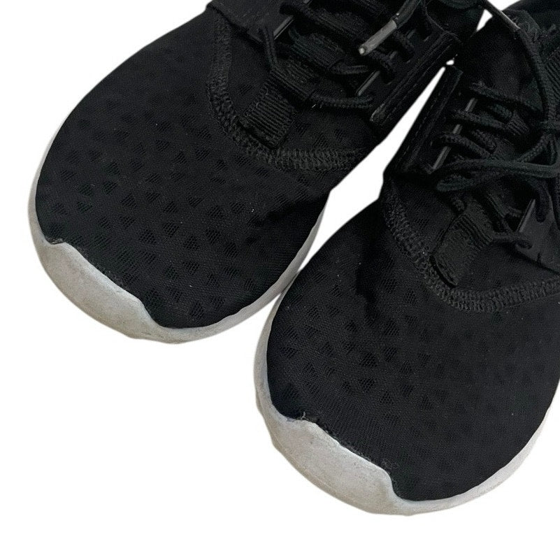 Nike Black & White Active Lace Up Lightweight Running Sneakers