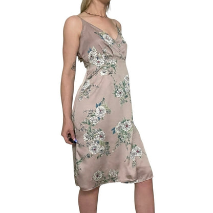 ASTR The Label Silky Pink Floral Tie Back Wrap V-Neck Dress