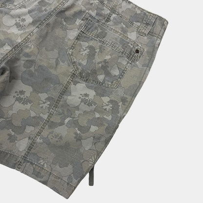 Eddie Bauer Grey Floral Camouflage Print Cargo Mini Shorts