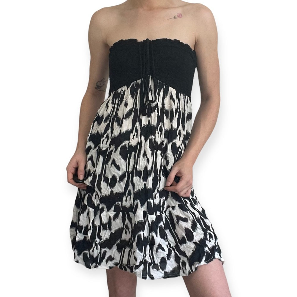 Raviya Black and White Strapless Mini Dress