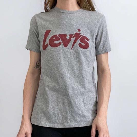 Levi’s Grey with Red Lettering Graphic Logo Short Sleeve Tee